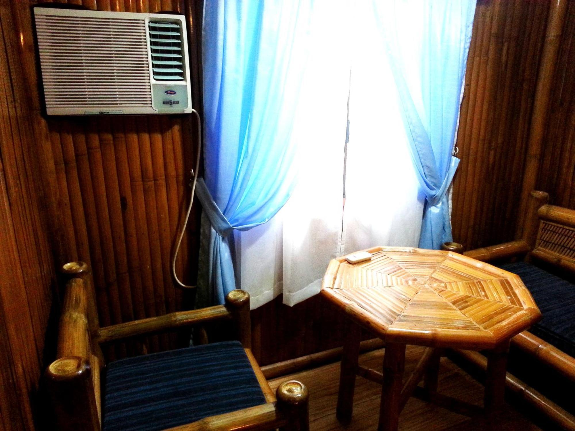 סמאל Hof Gorei Beach Resort Davao מראה חיצוני תמונה