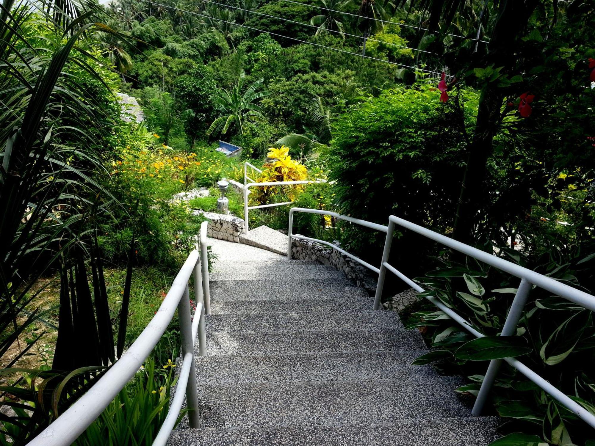 סמאל Hof Gorei Beach Resort Davao מראה חיצוני תמונה